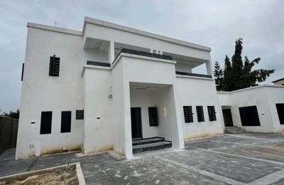 Exclusive 6-Bedroom Luxury Estate with Swimming Pool | East-West Road